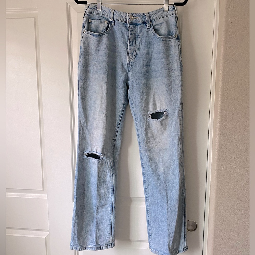 Straight Leg Jeans, Medium Wash, High Rise, Distressed, Size 31, Boot Barn, Cute